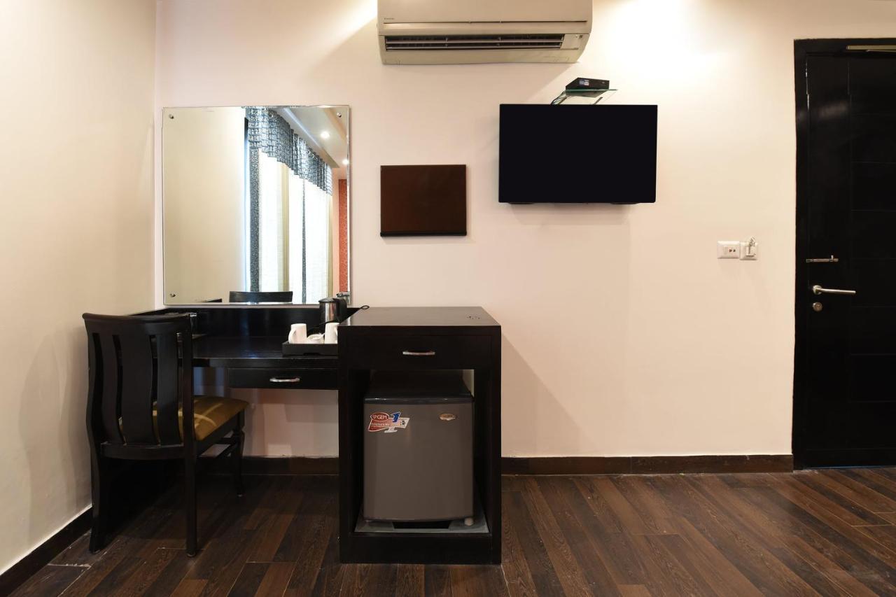 Oyo Flagship 18940 Hotel Swathi New Delhi Eksteriør bilde